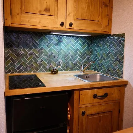 Cozy In - Mountain View *